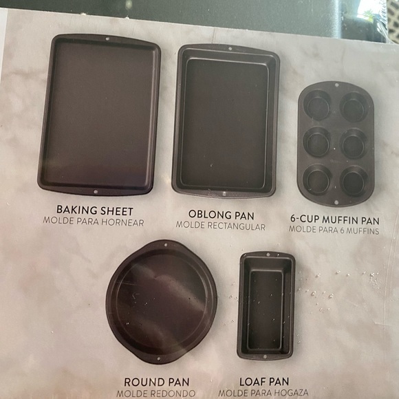 Wilton Baking Set - Picture 5 of 6